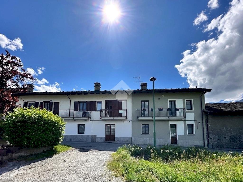 Semi-detached house Frazione Clerod, Gressan - photo 2