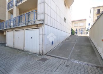 Box Via Lodovico Muratori, Torino (zona San Salvario) - foto 17