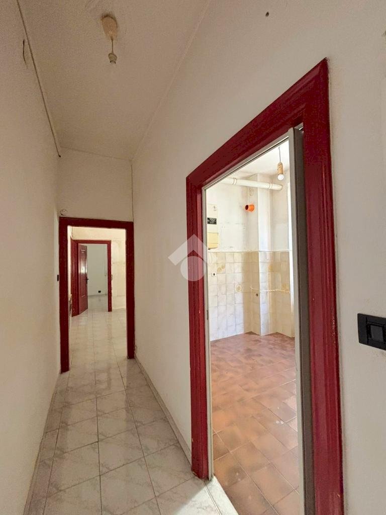 Quadrilocale Vico Chiuso dei Cinque Santi, Genova (zona Lagaccio) - foto 2