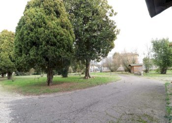 3_Parco fronte.jpg - Appartamento Via Madonna della Pioppa 25, Bondeno - foto 3