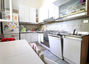 9_Cucina.jpg - Appartamento Via Madonna della Pioppa 25, Bondeno - foto 9