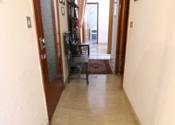 10_Disimpegno.jpg - Appartamento Via Madonna della Pioppa 25, Bondeno - foto 10