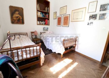 15_Letto doppia.jpg - Appartamento Via Madonna della Pioppa 25, Bondeno - foto 15