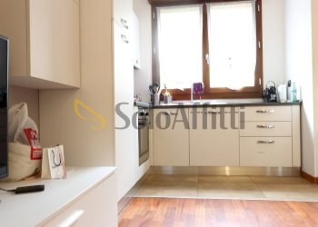 Soggiorno con cucina a vista - Two-room apartment viale Sant'aquilino, Varedo - photo 4