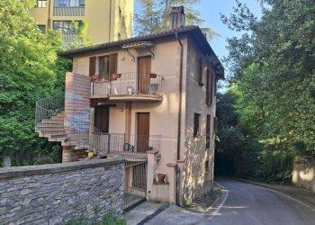 WhatsApp Image 2026-05-14 at 11.47.50 (4).jpg - Three-room apartment Via del Cavallaccio 8, Perugia - photo 1