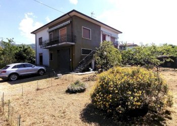 7937323d-7b5c-4857-a231-34f8e3a95171.jpg - Casa indipendente Via della Pace 52, Castelnuovo Magra - foto 3