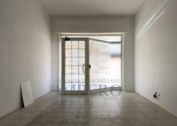 5.jpg - Commercial Premises Via Sottoconvento 59, Ventimiglia - photo 1