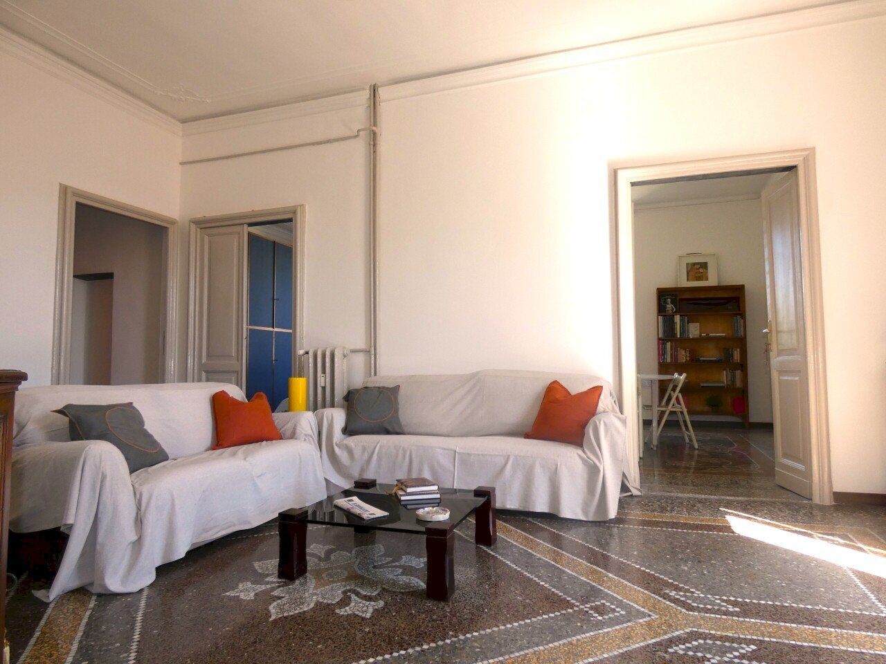soggiorno - Appartamento Via San Nazaro 7, Genova (zona Foce) - foto 2