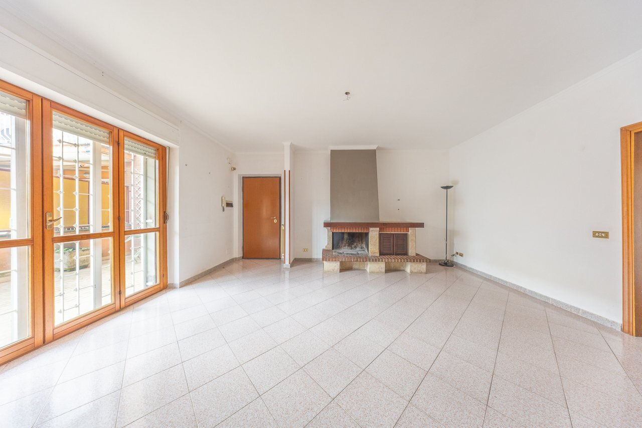 2.jpg - Four-room apartment via leoncavallo, Mentana - photo 2