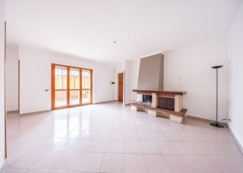 3.jpg - Four-room apartment via leoncavallo, Mentana - photo 3