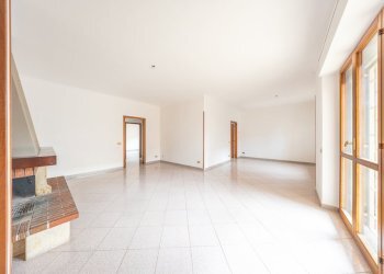 8.jpg - Four-room apartment via leoncavallo, Mentana - photo 8