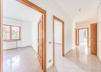11.jpg - Four-room apartment via leoncavallo, Mentana - photo 11