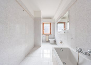 13.jpg - Four-room apartment via leoncavallo, Mentana - photo 13