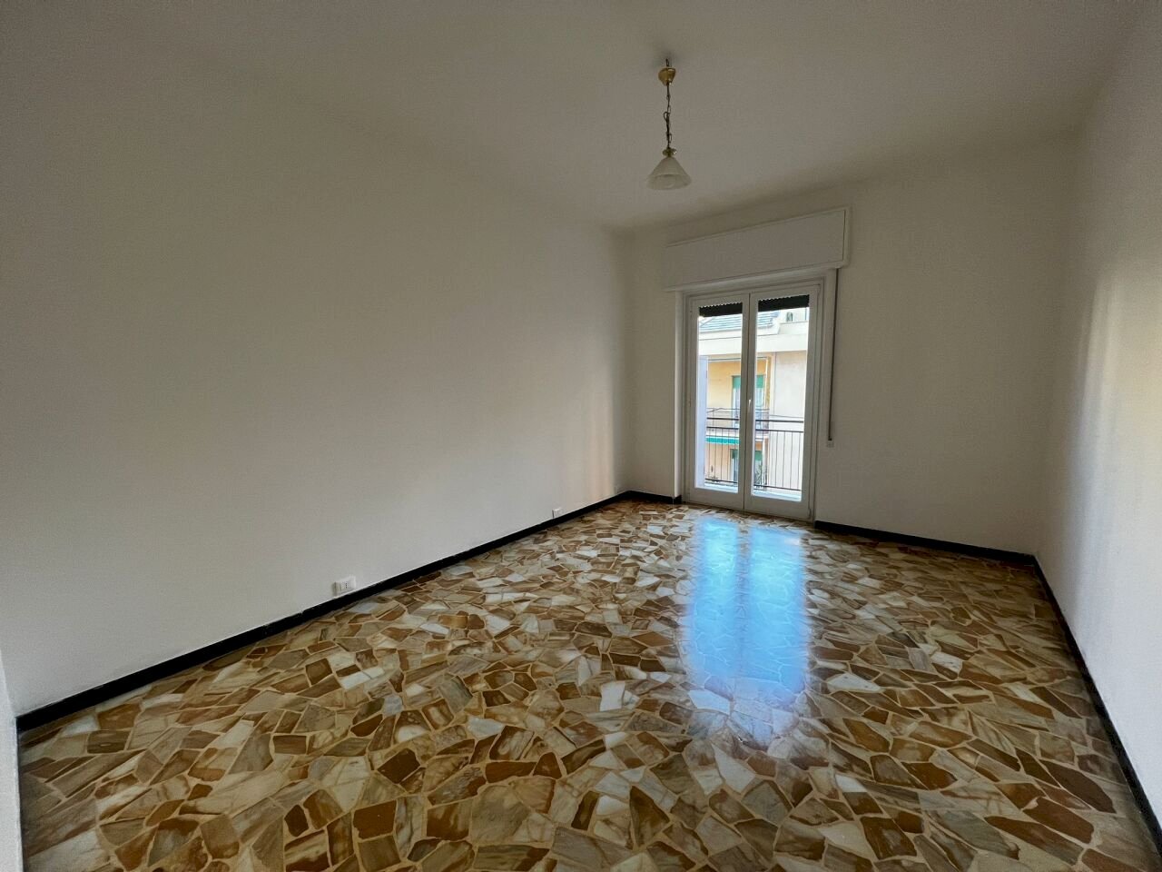 p4.jpg - Appartamento Via Francesco Pastonchii, Genova (zona Marassi) - foto 1