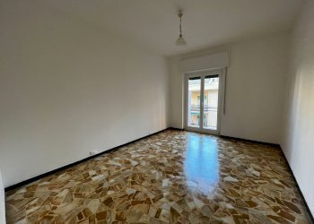 p4.jpg - Apartment Via Francesco Pastonchii, Genova (neighborhood Marassi) - photo 1