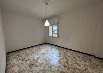 p8.jpg - Apartment Via Francesco Pastonchii, Genova (neighborhood Marassi) - photo 3