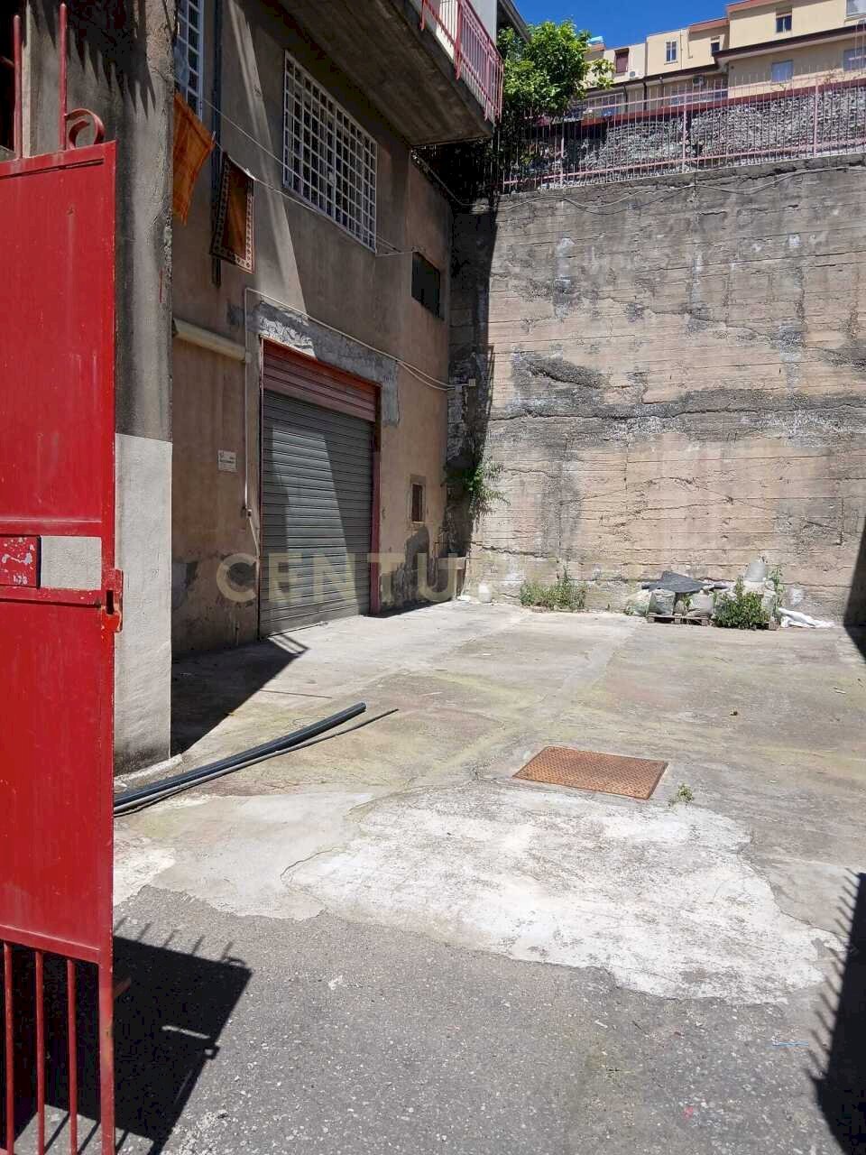 2.jpg - Warehouse Corso Indipendenza 260, Catania - photo 2
