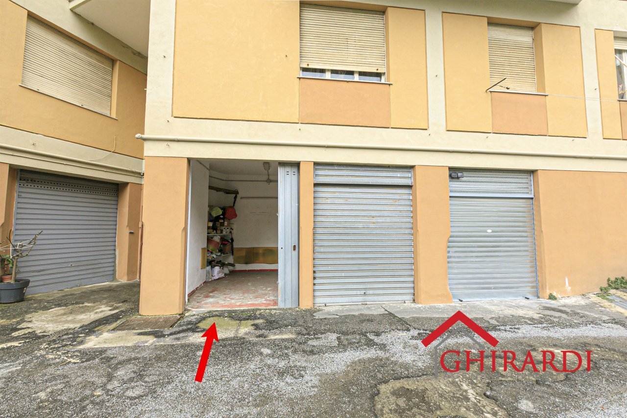 1.2 ingresso box.jpg - Box Via Sant'Alberto 9, Genova (neighborhood Sestri Ponente) - photo 3