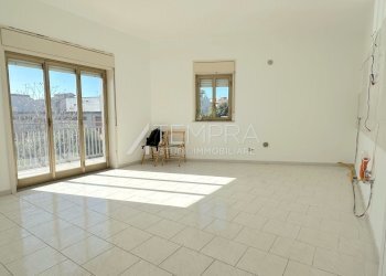 8!.jpg - Appartamento Via Frans Kafka 1, Adrano - foto 8