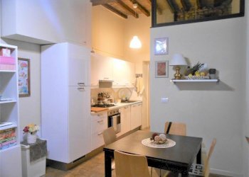 Two-room apartment Borgo degli Studi, Parma (neighborhood Centro Storico) - photo 6