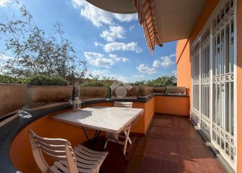 Three-room apartment Viale Europa, Bussero - photo 12