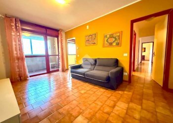 Three-room apartment Via dei Pioppi, Legnano - photo 2