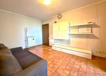 Three-room apartment Via dei Pioppi, Legnano - photo 4