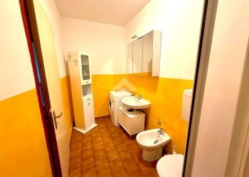 Three-room apartment Via dei Pioppi, Legnano - photo 15