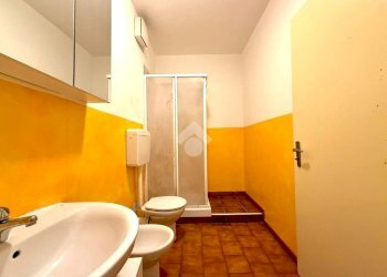 Three-room apartment Via dei Pioppi, Legnano - photo 16
