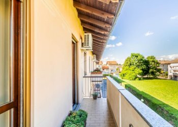 Four-room apartment Via Sandro Pertini, Mesero - photo 4