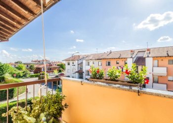 Four-room apartment Via Sandro Pertini, Mesero - photo 7