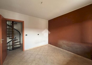 Semi-detached house Via santa anna, Chivasso - photo 8