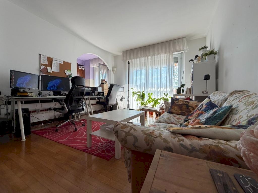 Three-room apartment Viale Europa, Bussero - photo 3