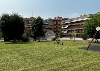 Three-room apartment Viale Europa, Bussero - photo 24