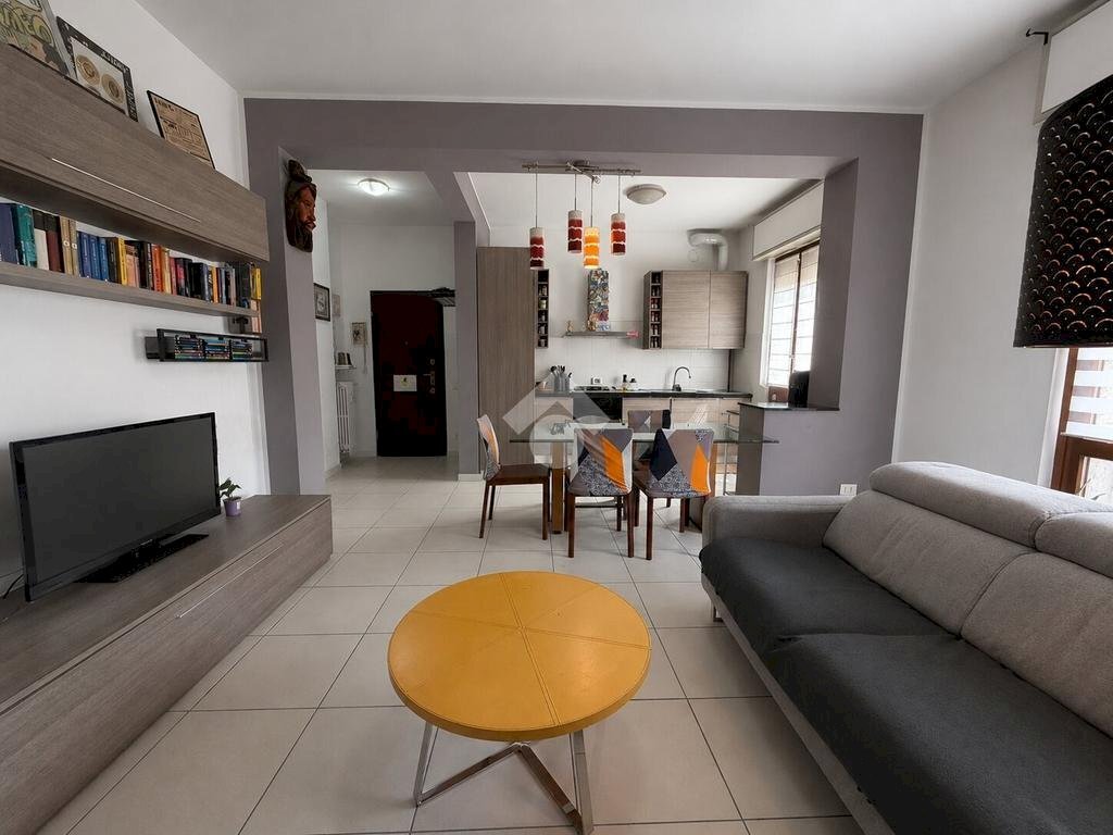 Three-room apartment Via XXV Aprile, Trezzo sull'Adda - photo 3