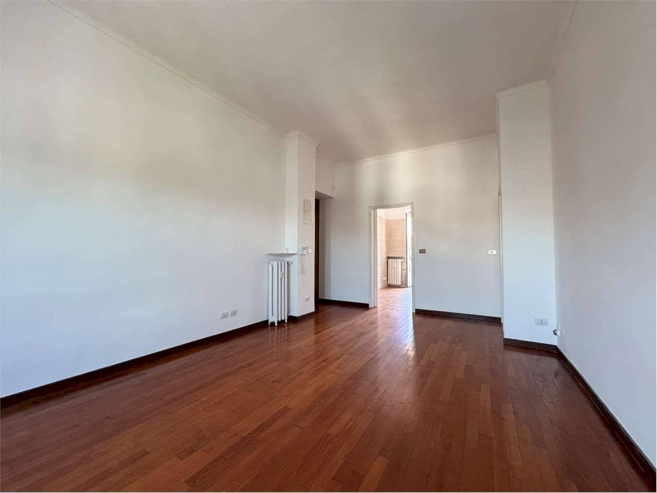 Four-room apartment Corso Soleri, Cuneo (neighborhood Centro) - photo 2