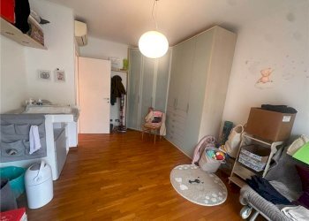 Four-room apartment via cesare cantu' 4, Erba - photo 16