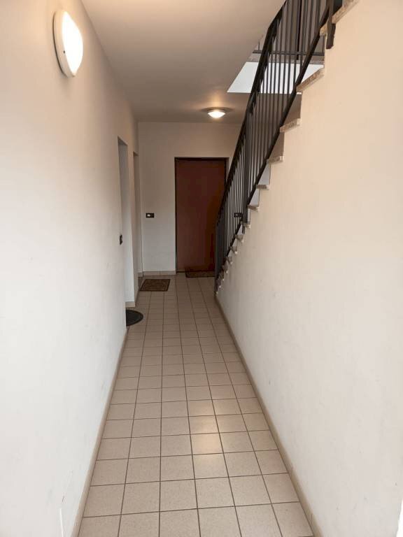 Four-room apartment Bricherasio - photo 3