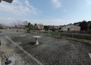 Four-room apartment Bricherasio - photo 23