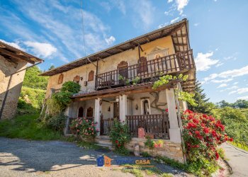 Independent house Brondello - photo 1
