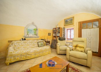 Independent house Brondello - photo 8