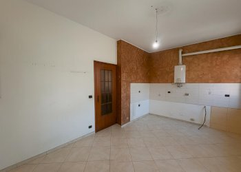 Four-room apartment Asti - photo 7