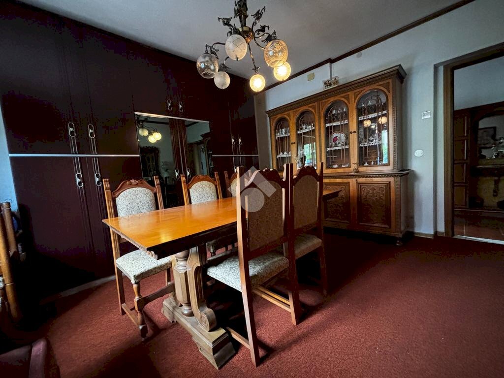 Four-room apartment Via Dietro Castello, Pavone Canavese - photo 1