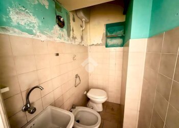 Shop Via IV Novembre, Albisola Superiore - photo 9