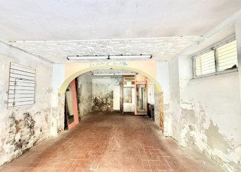 Shop Via IV Novembre, Albisola Superiore - photo 11