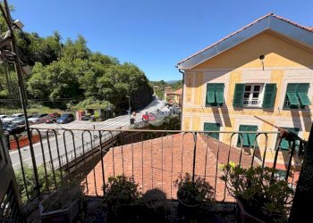 Three-room apartment Piazza Guglielmo Marconi, Sant'Olcese - photo 2