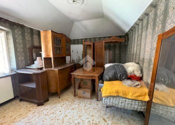 Three-room apartment Piazza Guglielmo Marconi, Sant'Olcese - photo 11