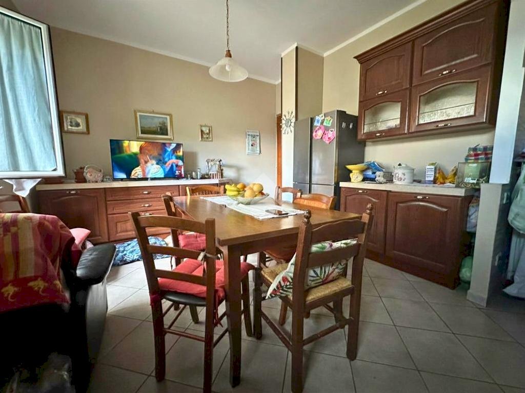 Four-room apartment Via C. Colombo, Santhià - photo 3