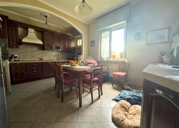 Four-room apartment Via C. Colombo, Santhià - photo 5
