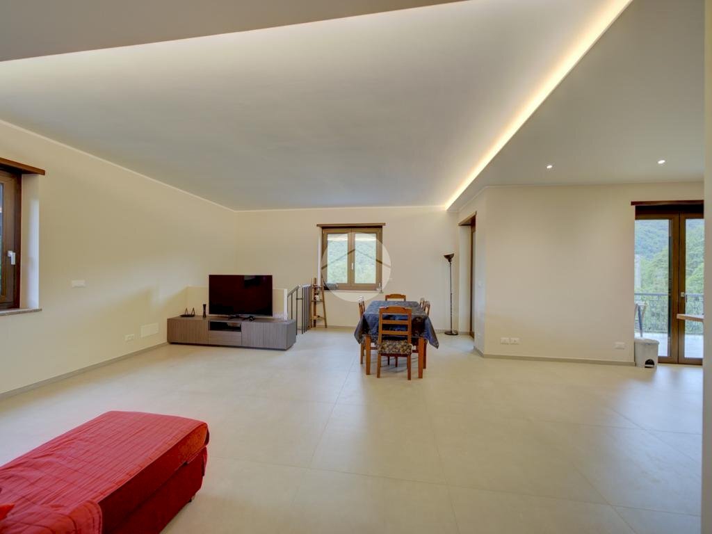 Portion of a house Via delle fabbriche, Coazze - photo 3